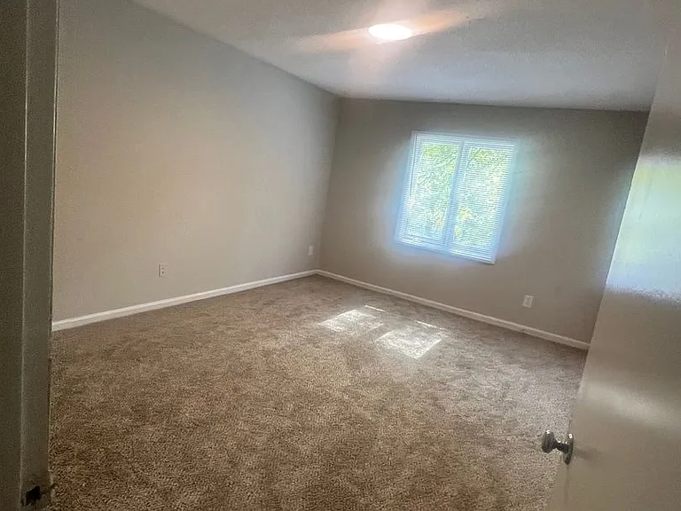 1909 Meadowlark Ln #40 — Photo 10