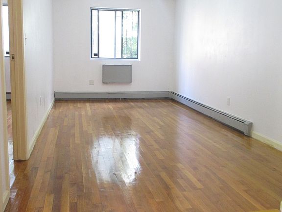 3rd image of 5909 48th Ave #1