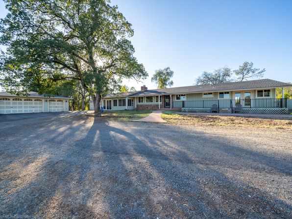18209 Knoll Ln, Redding, CA 96003