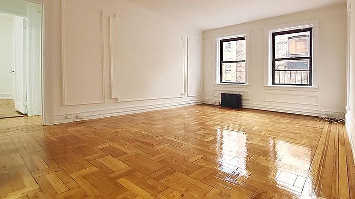 1st image of 115 W 16th St APT 244