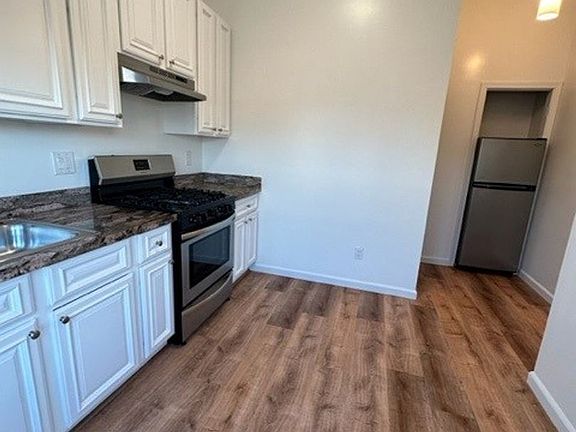 4th image of 4407 Kirkham St APT 2