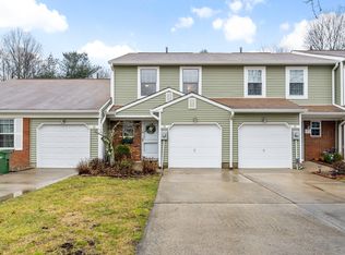 55 Oak Ln, Eatontown, NJ 07724