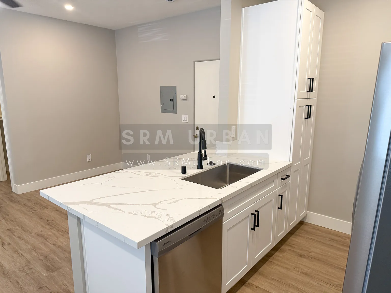 Studio, $1,595 — Photo 4