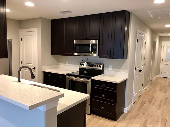 5th image of 2906 Avenue H