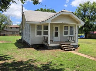 420 N Ewing St, Caldwell, KS 67022