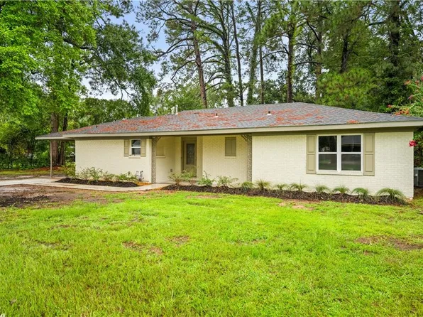 107 Park Place Dr, Alexandria, LA 71301