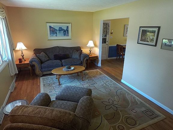 2nd image of 3956 Leewood Dr