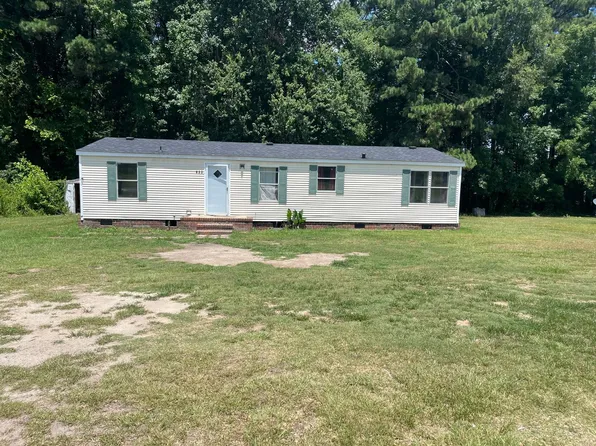 632 British Rd, Kinston, NC 28501