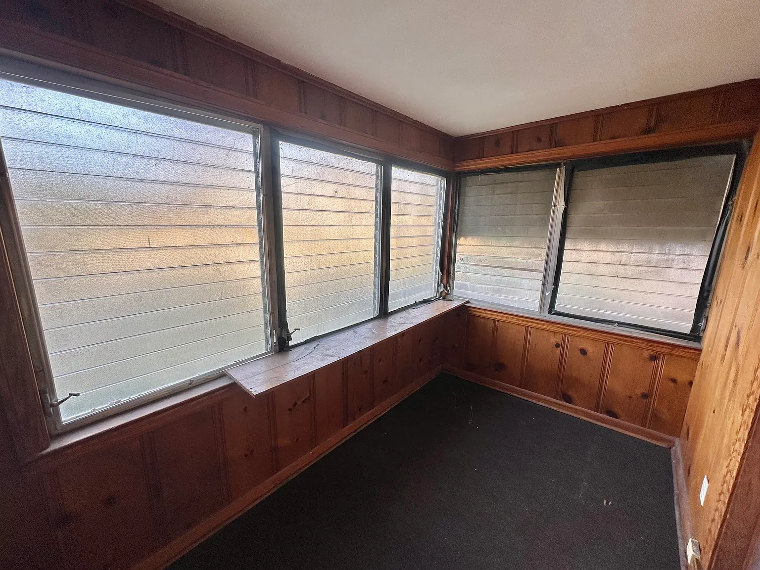 3 bed, 1070 sqft, $1,000 — Photo 2