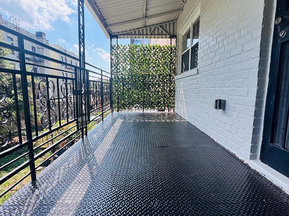 1st image of 25-29 42nd St #1BALCONY