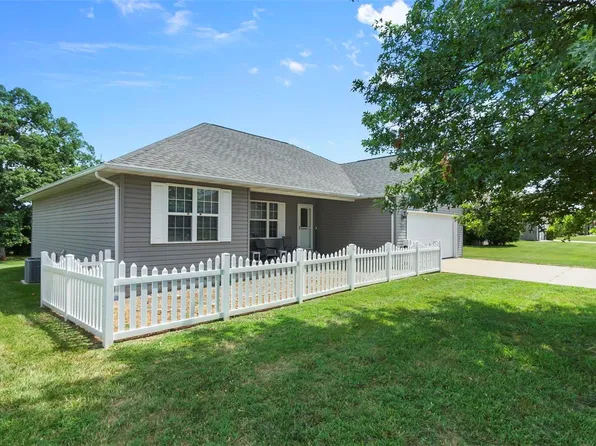 2008 Trishia St, Perryville, MO 63775