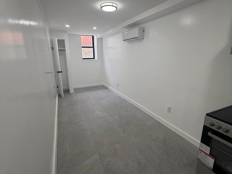 1st image of 129 Beadel St #B