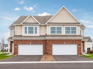 1097 Freedom Rd, Elburn, IL 60119