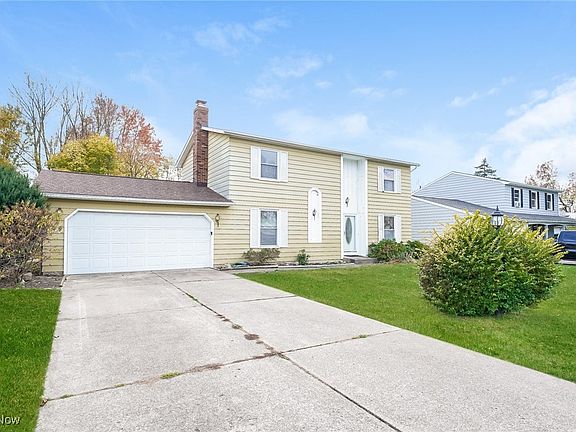 2nd image of 115 Hilltop Cir