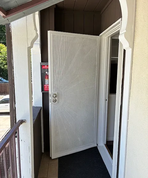 5416 Vantage Ave #5 — Photo 4