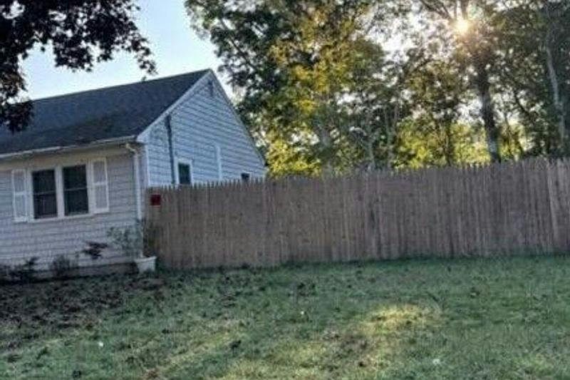 2nd image of 52 Compass Cir