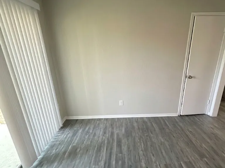 2313 Melissa Cir — Photo 5