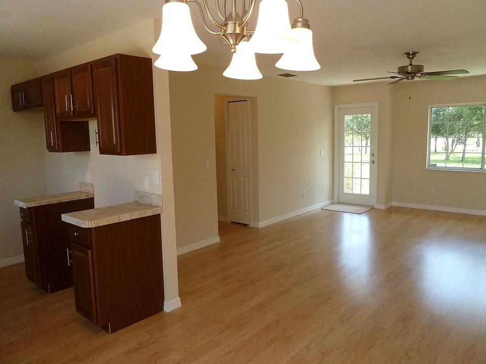 1st image of 3637 50th Ave NE