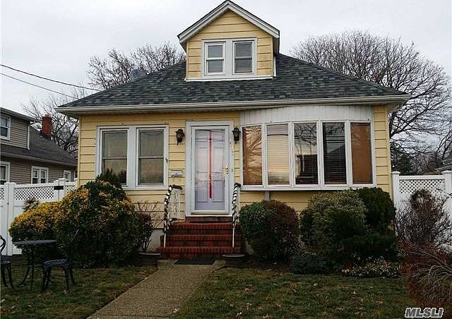 1st image of 1595 Wadsworth Pl