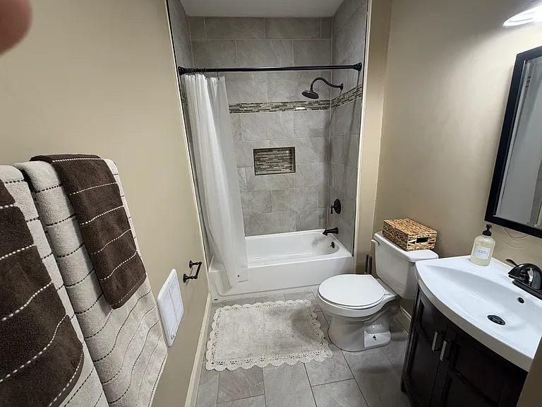 3186 Euclid Heights Blvd #1 — Photo 7