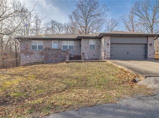 2 Lerwick Ln, Bella Vista, AR 72715