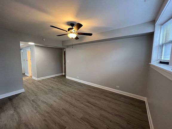 2nd image of 3614 N Paulina St #G