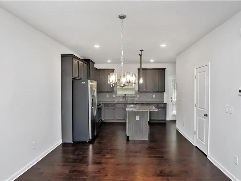 2601 Hedgeway Cir NW — Photo 15