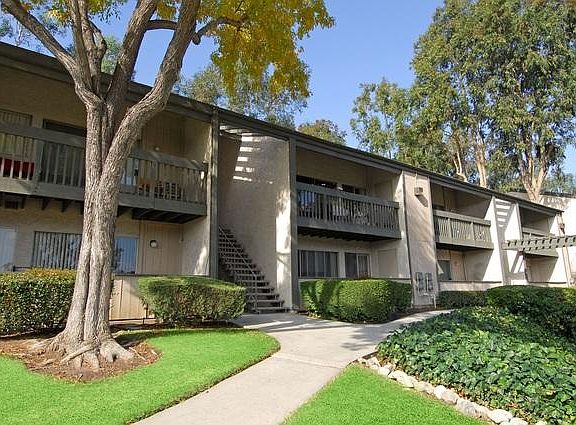 3rd image of 1020 Grand Ave #613486