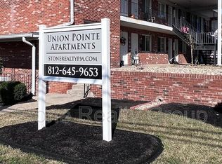 1880 N 6th 1/2 St APT 10, Terre Haute, IN 47804