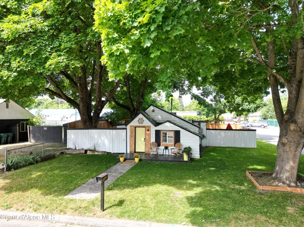 1223 N 1st St, Coeur D Alene, ID 83814