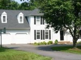 7412 Brickyard Rd, Potomac, MD 20854