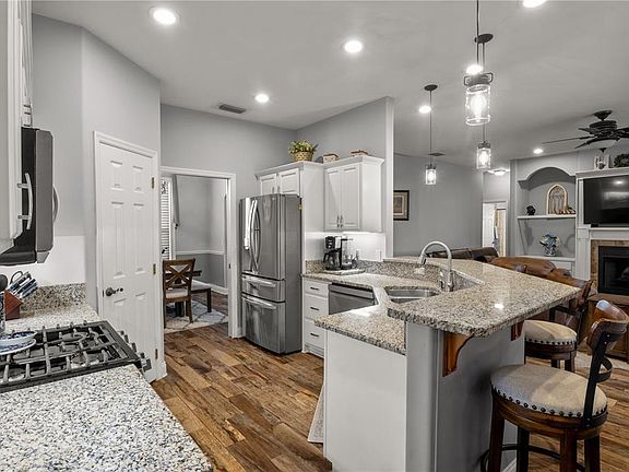 3rd image of 651 HART LAKE DRIVE