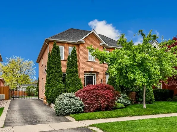 145 Westchester Rd, Oakville, ON L6H 6H9