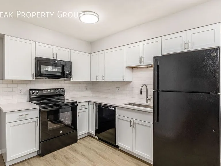 639 Riverview Dr #3 — Photo 11