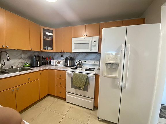 4th image of 14250 SW 62nd St APT 412