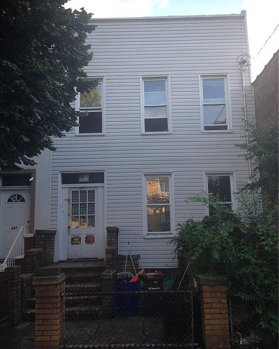 1st image of 689 E 224th St