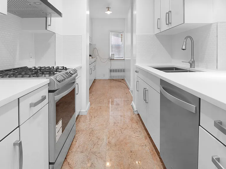 320 81st St — Photo 11