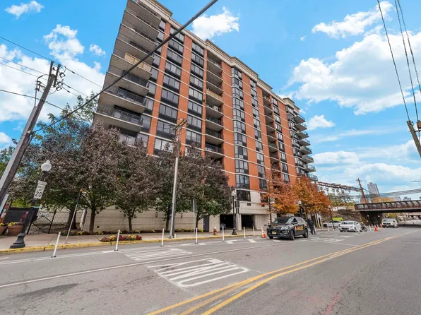 700 Grove Street image 22 of 25