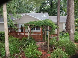 1614 Parker Ln, Oxford, AL 36203