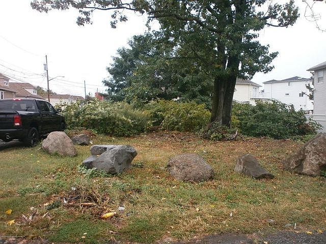 2nd image of Hurlbert St