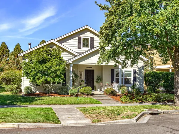 650 Griffin Oaks Dr, Central Pt, OR 97502