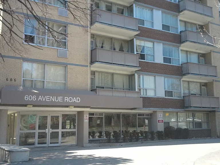 606 Avenue Rd #704 — Photo 10