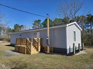 184 Dixon Rd, Holly Ridge, NC 28445