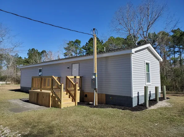184 Dixon Rd, Holly Ridge, NC 28445
