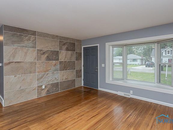 5th image of 1418 Bensch Dr