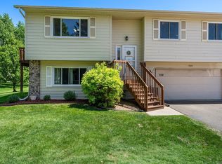 759 Belland Ave, Vadnais Heights, MN 55127