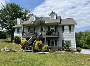 75 Cahas Ln, Boones Mill, VA 24065