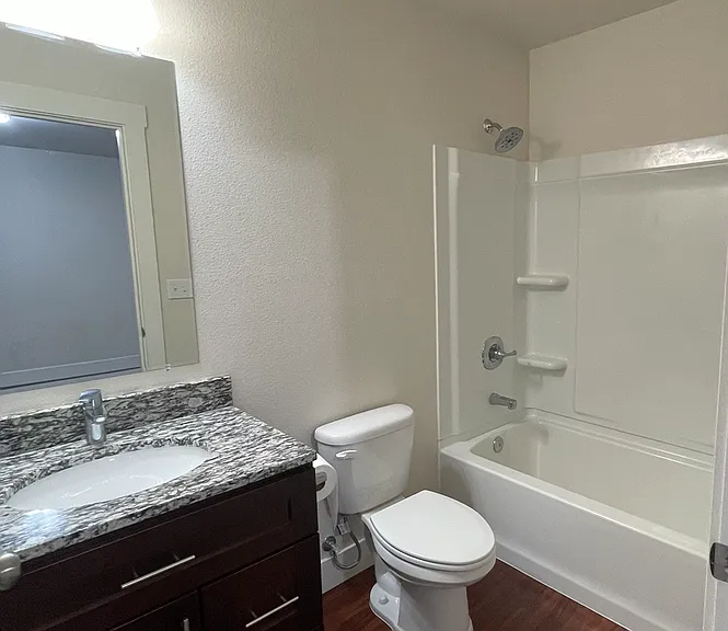 940 W Wilder Ave — Photo 7