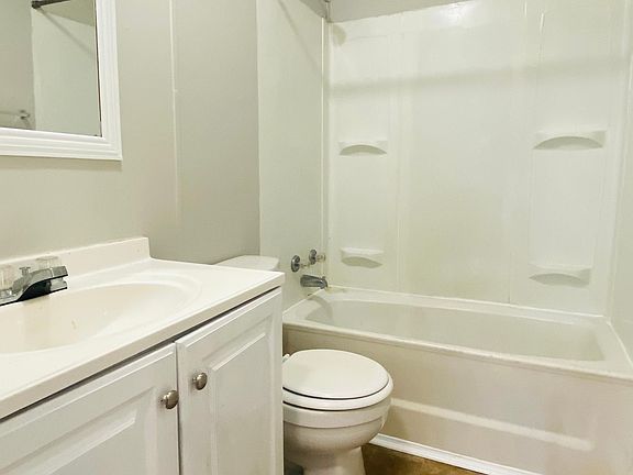 4th image of 4916 Tenwood Dr