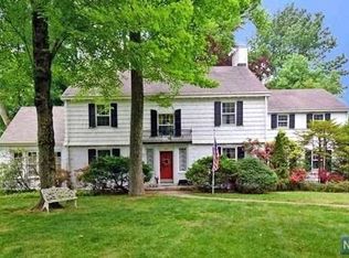 625 Summit Ave, Hackensack, NJ 07601